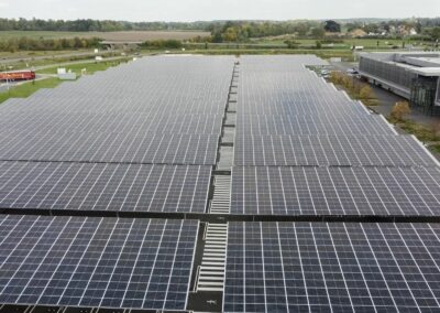 ombrières photovoltaïques supermarché