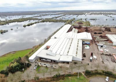 Toiture photovoltaïque usine