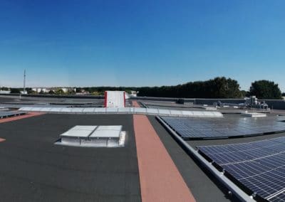 toiture-photovoltaïque-grande-surface