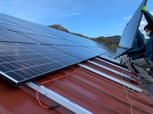 pose-panneaux-solaires-photovoltaïques-toit-bac-acier