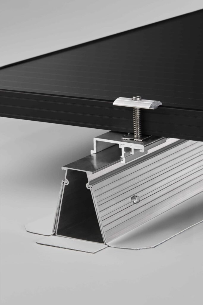 ROOF-SOLAR TPO