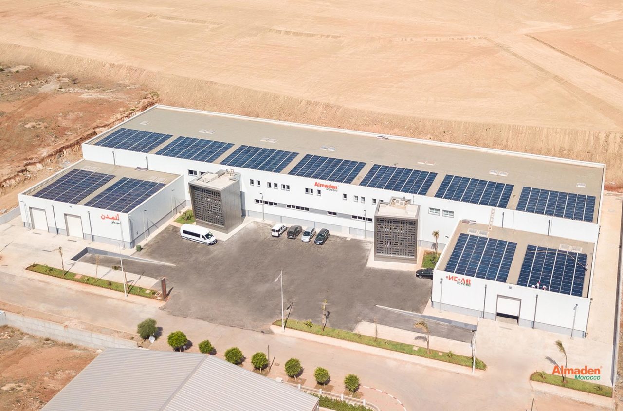 Toiture Photovoltaïque D'une Usine De Panneaux Solaires Au Maroc - Dome ...